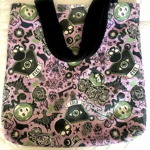 Disney’s Haunted Mansion w. Madame Leota Tote Bag